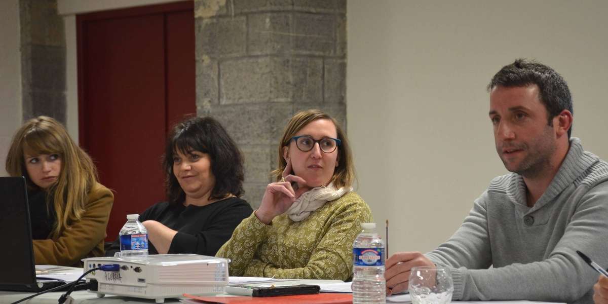 Xiberoko komertxantak urte ürrentzeaz botzik dira !