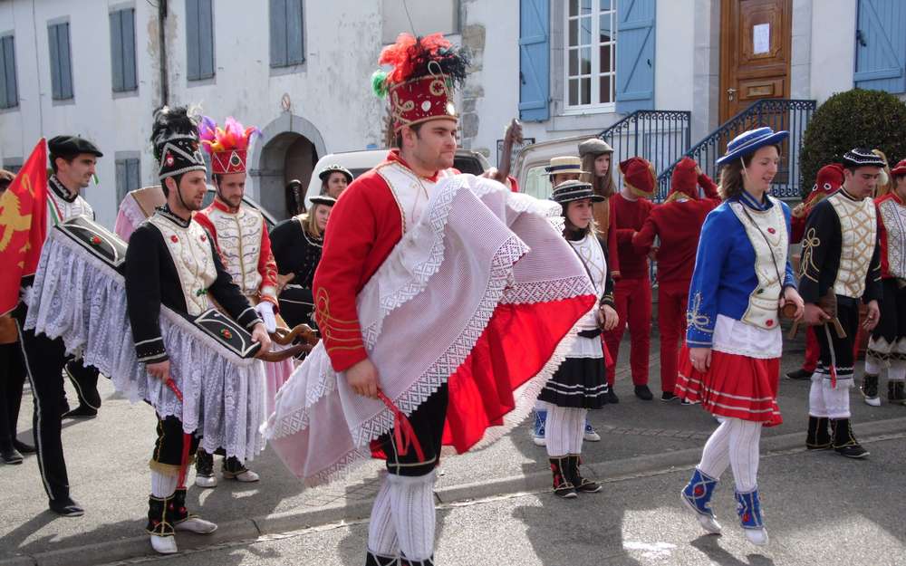 Barkoxtarrek maskarada emanen düe üda huntan!