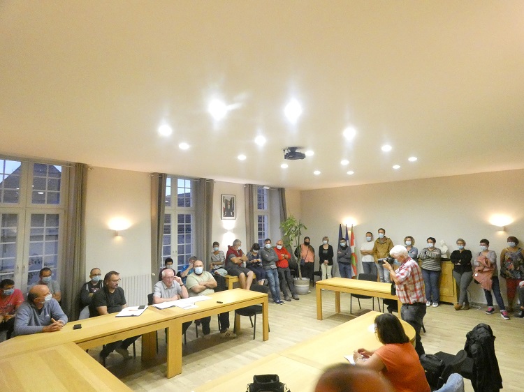 Mauleko ospitaleak bere ogüz jarraiki behar lüke !