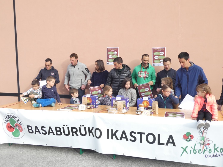 Ikaskoli baten eskentzeko orai da mementoa