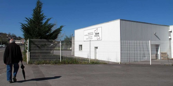 Mauleko kabale ehogiak betiko erritmoan arrasartü behar lüke