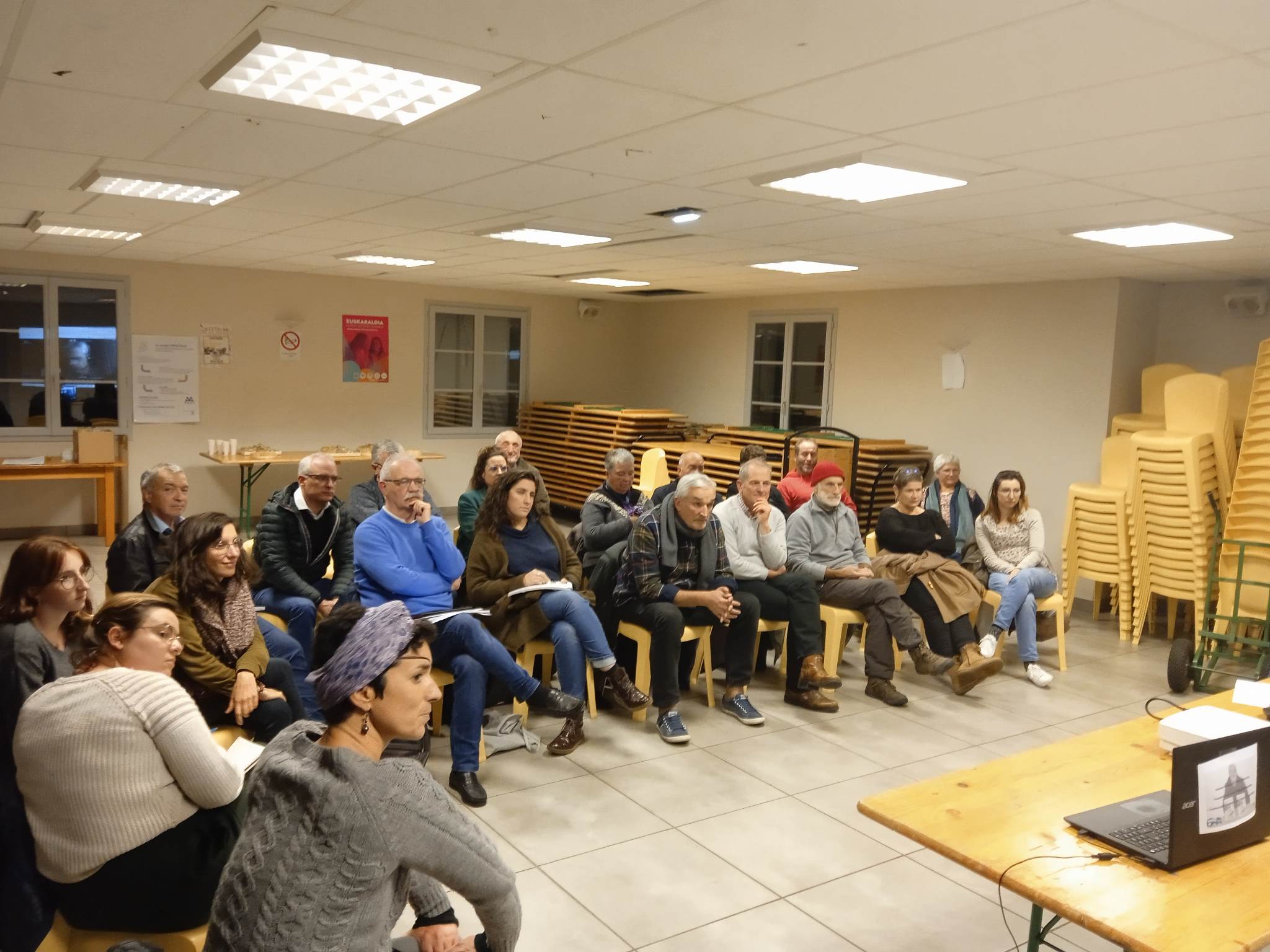 "fractale" xedea aitzinatzen ari da