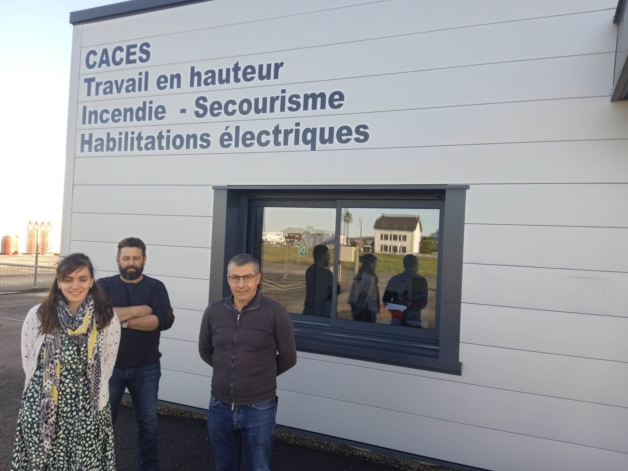 Hebentik aitzina pakatü beharko da formatzeko!!