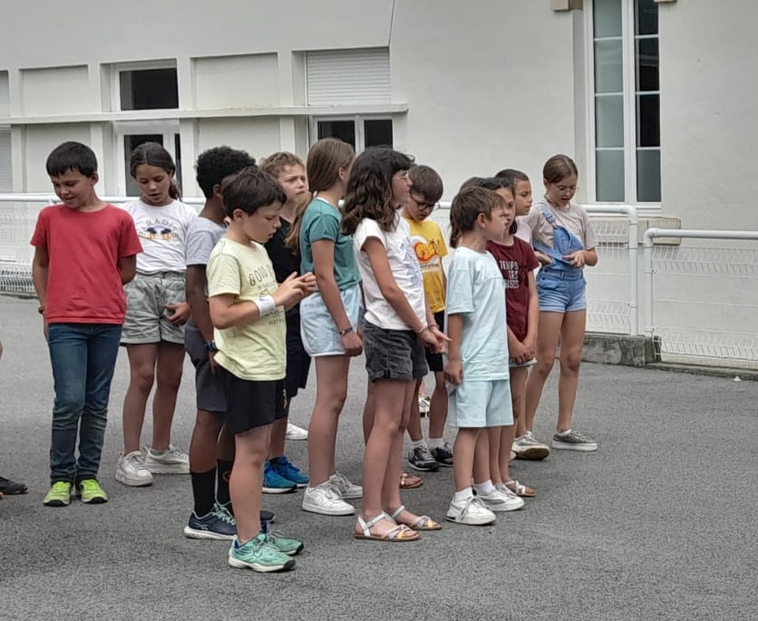 Mauleko eskolak maskaradak emanen !