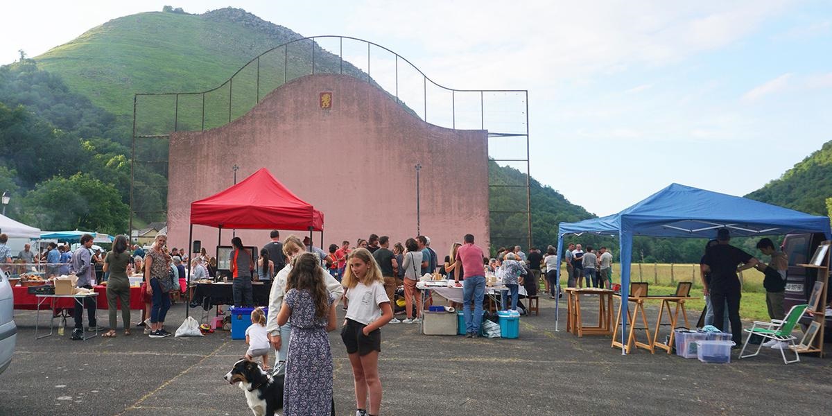 Athereiko merkatü gurmantak arrakasta üken dü !