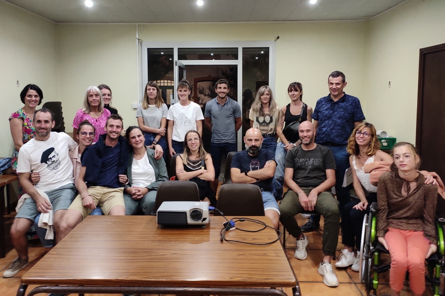 77 lizentziadün Xiberotarrak taldean