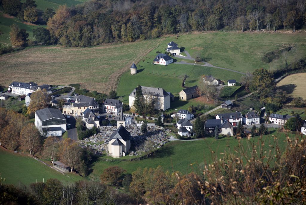 Barkoxen hemeretzügerren menteko letera funts bat ediren da!!