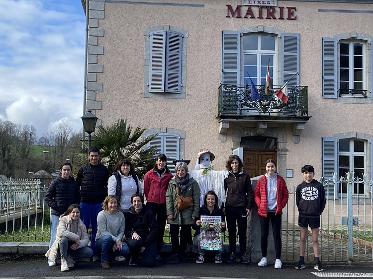 Basabürüko ihauteriak dira igantean