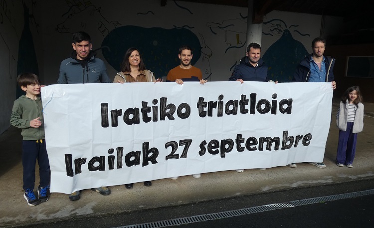 Kirola bai bena giro honean eta ikastolaren süstengüz Iratiko triatloian