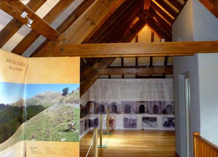 Batzarri güneko erakuska