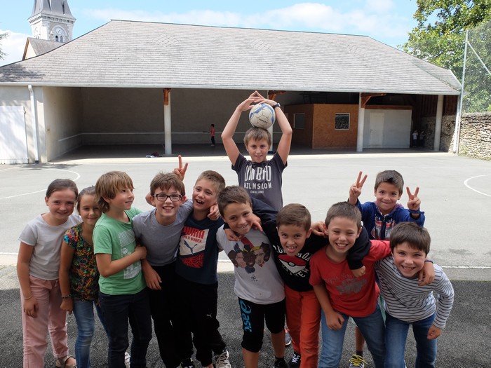 Sohütako ikastolan sartzea eginik