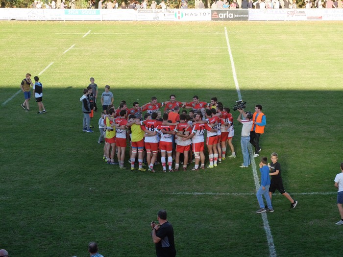 Maulek, jadanik, etxen berean partida bat galdü dü!