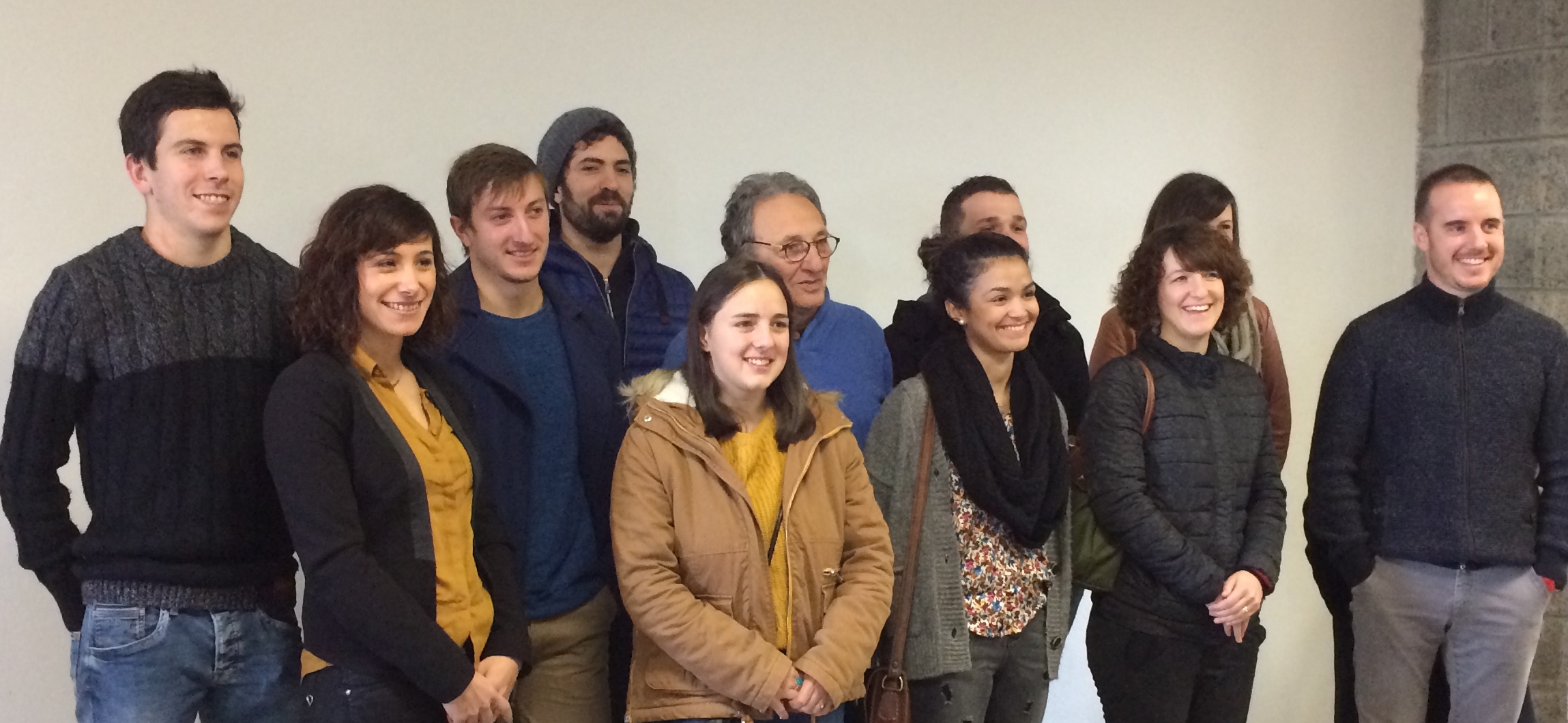 "üda batez" ikusgarriaren sartzeak salgai!