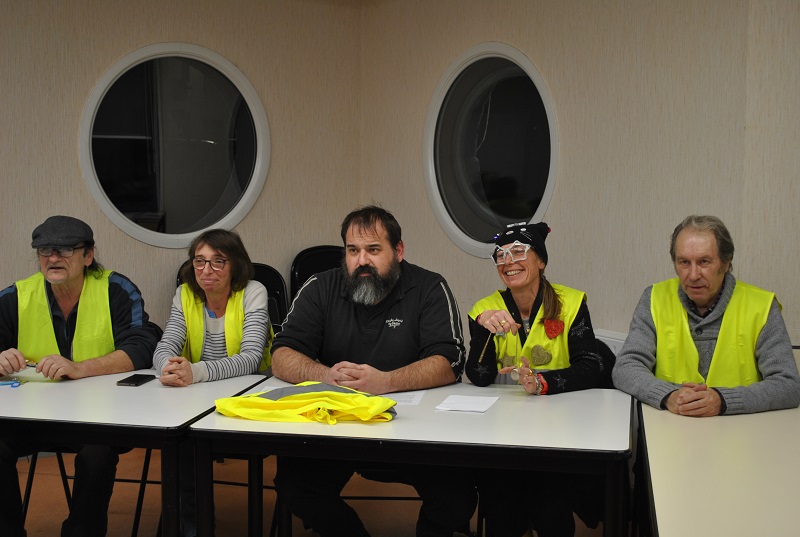 Xiberoko atorra horiek ere beren eztabada handia plantatü nahi düe!!