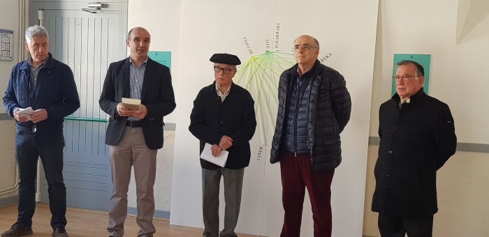 Euskara batuaz Euskalzaindiaren erakusketaren estrena