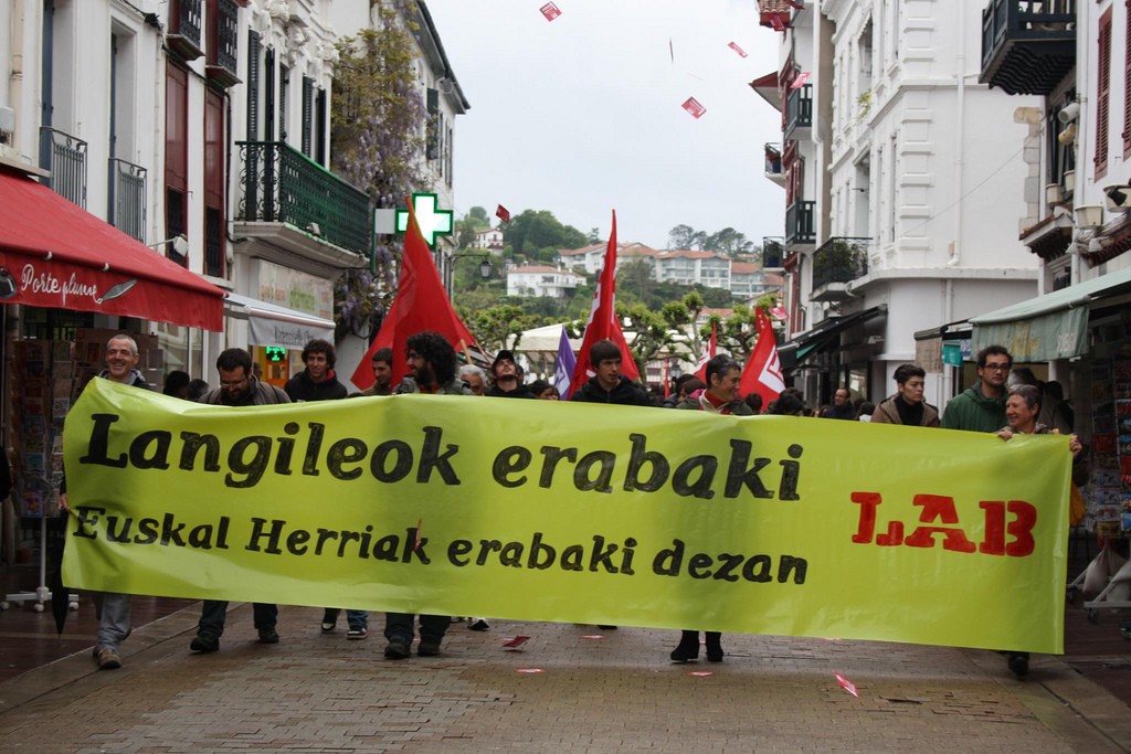 Klase borroka da bide bakarra.