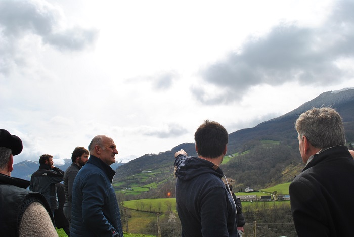 Hartzaren lehen ataka Larrainen !!