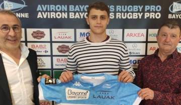 Barkoxtar bat Baionako Aviron-arentako ariko da