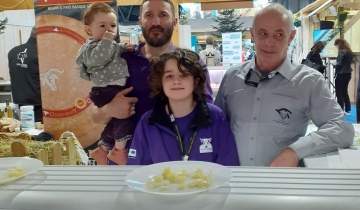 Pariseko laborantxa saluaren üngürüa egin dügü züentako  !