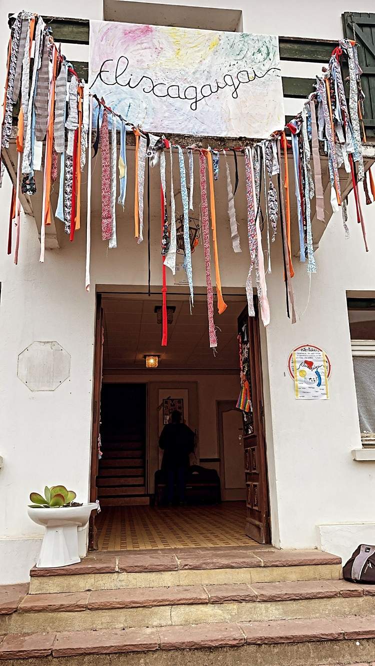 ELIXAGAIGAIa jendetsü izan da