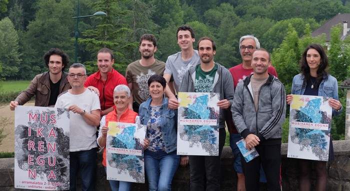 Müsikaren Egüna aste ondar hontan!