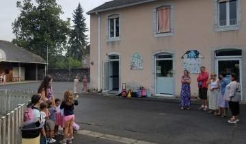 Haurrek eskolako bidea hartü düe !