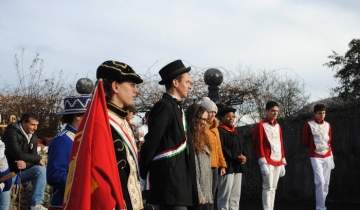 Atarraratzeko maskaradak horra dira!