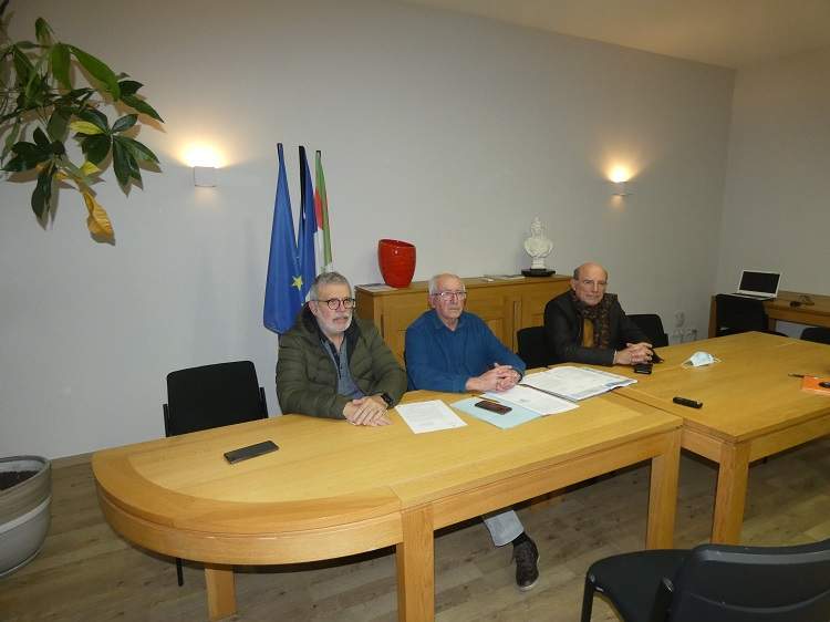 Mauleko ospitaleak ez dü orano züzendaririk..