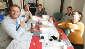 Boga boga kantoretik diska berrialat nabigatzen dü Xiberoots taldeak !!!!